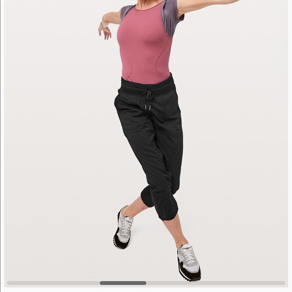 Lululemon Studio Dance Crop II